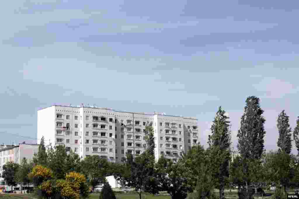 Бомпӯшиҳои рангини Душанбе #102