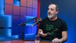 A bëheni milionerë në pension nëse investoni në rini në aksione? 