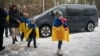 Кадры возвращения детей на подконтрольную Украине часть Херсонской области 13 февраля 2026, иллюстративное фото