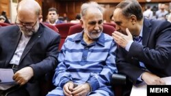 Mohammad Ali Najafi gjatë paraqitjes në gjykatë. 
