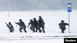 NATO əsgərləri Litvada, 2 dekabr 2016