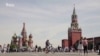 Орусия мигранттарды телефондөн көзөмөлдөйт