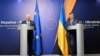 Înaltul Reprezentant al UE pentru Afaceri Europene, Josep Borrell, și șeful diplomației ucrainene într-o conferință de presă susținută la Kiev, după ce șeful politicii externe a UE a condus o delegație de diplomați europeni într-o vizită neanunțată. 