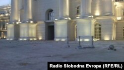 Владата на Македонија.