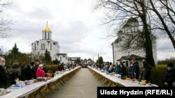 Коронавірус у Білорусі. Влада Лукашенка й досі не запровадила карантину – фоторепортаж