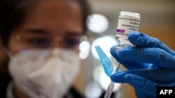 Agenția Europeană a Medicamentului va da joi noi informații cu privire la reacțiile de coagulare a sângelui pe care le-au avut unele persoane după administrarea vaccinului de la AstraZeneca.
