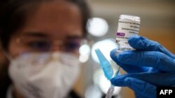 România a decis să continue vaccinarea cu AstraZeneca