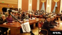 La şedinţa în plen a Parlamentului