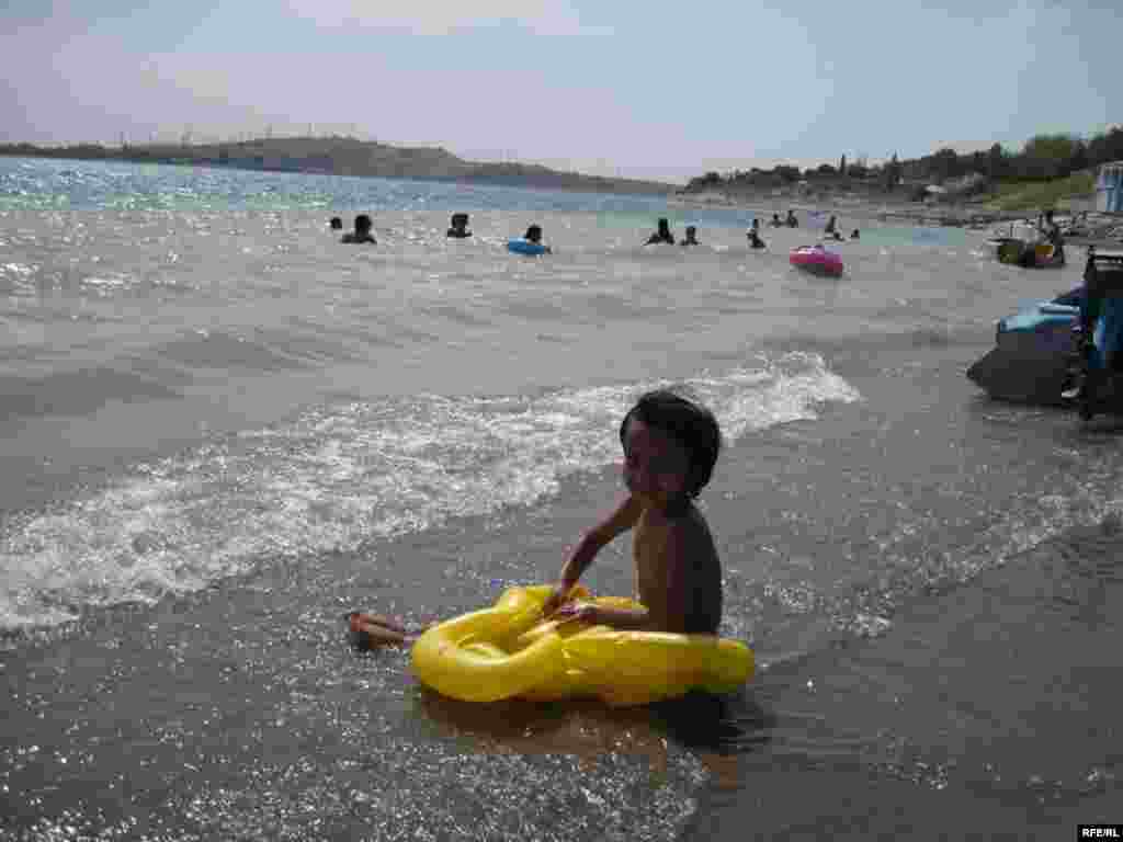 Дар соҳили Баҳри Тоҷик #31