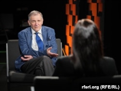 Олексій Гарань, професор політології Києво-Могилянської академії, науковий радник Фонду Демократичні ініціативи ім. Ілька Кучеріва в студії Радіо Свобода. 9 квітня 2026 року