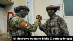 China și Serbia au organizat exerciții militare comune ale unor unități speciale.
