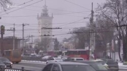 В Симферополе снова выпал снег (видео)