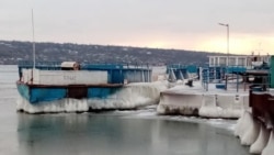 Feribotul de la Molovata sau bacul, cum i se mai spune, este singura cale ce asigură accesul în satele de pe Platoul Cocieri fără a trece controalele „vămilor” transnistrene.