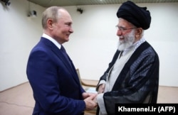 Russian President Vladimir Putin (left) and Iran's late supreme leader, Ayatollah Ali Khamenei, meet in Moscow in July 2022.