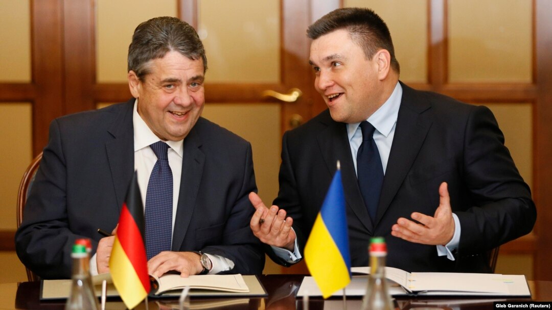 Міністр закордонних справ України Павло Клімкін (п) і його німецький колега Зіґмар Ґабріель, Київ, 3 січня 2017 року