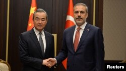 Չինաստանի և Թուրքիայի արտաքին գործերի նախարարներ Վան Ին և Հաքան Ֆիդանը, Անկարա, 26 հուլիսի, 2023թ.
