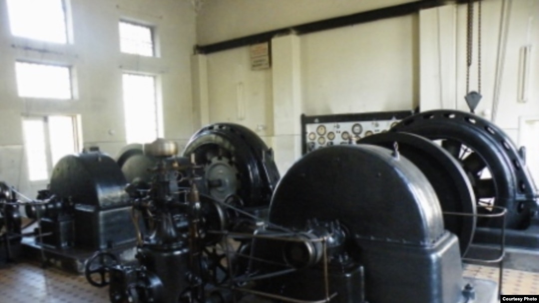 Unutrašnjost centrale na Hridu - FOTOGRAFIJE CENTRALE NA HRIDU NAPRAVLJENE SU 07. OKTOBRA 2009.; FOTOGRAFISAO arh. EMIR SOFTIĆ, ČIJOM SMO LJUBAZNOŠĆU DOBILI FOTOGRAFIJE