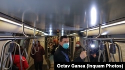 Zöld péntek: rollereztek, metróztak és sétáltak a román kormánytagok