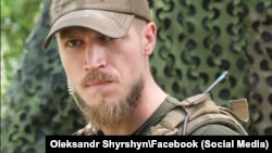 На уточнювальне запитання, кому саме було адресоване його звернення, Ширшин відповів: «Конкретну особу я поки що називати не буду»
