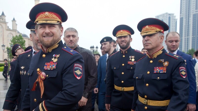 Дважды генерал, герой, академик и почетный фермер. Сколько званий и наград у главы Чечни 