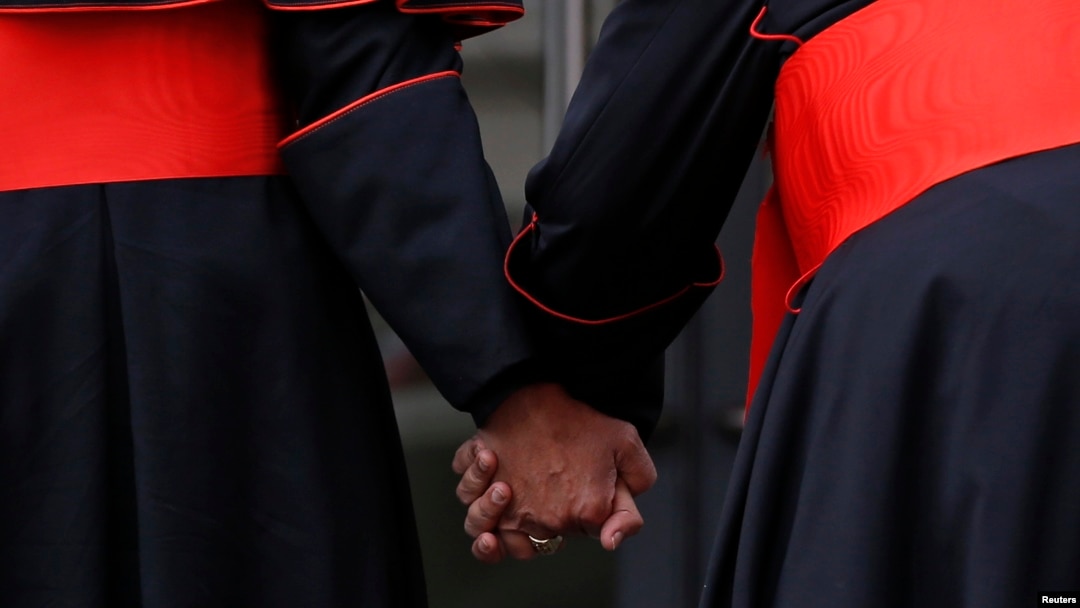 Порно былғары етік