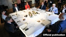 Архивска фотографија: Високата претставничка за надворешна политика на ЕУ Федерика Могерини со шефовите на дипломатиите од Западен Балкан во Скопје