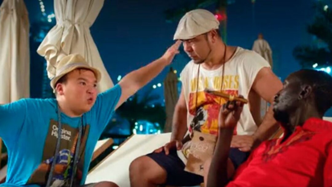 Қызы мен анасы жыныстық қатынасқа түседі