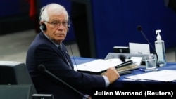 За словами Жозепа Борреля, він скличе позачергове засідання ЄС для запровадження санкцій, лише «коли настане момент»