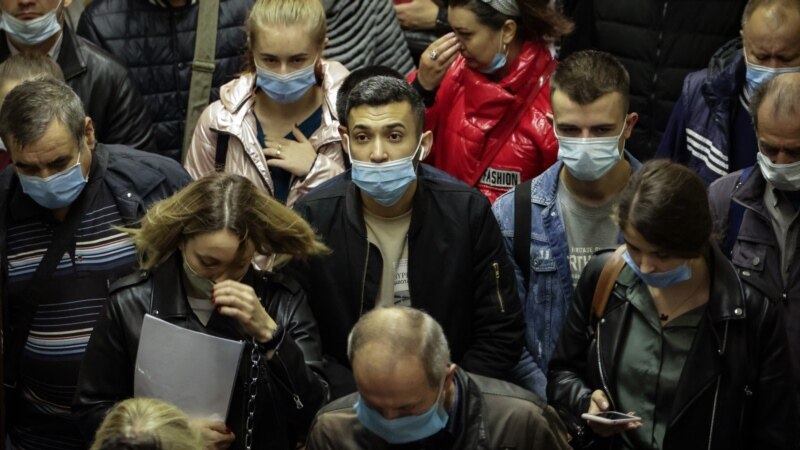 Коронавирусот урива рекорди во Европа, владите претставуваат нови мерки 