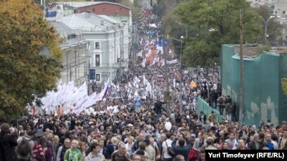 Tens Of Thousands March For Russian Reforms