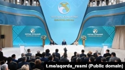 Қызылорда қаласында Қазақстан президенті Қасым-Жомарт Тоқаевтың қатысуымен Ұлттық құрылтайдың бесінші отырысы басталды. 20 қаңтар, 2026 жыл. Ақорданың баспасөз қызметі таратқан фото