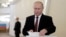Владимир Путин голосует на думских выборах, сентябрь 2019 г.
