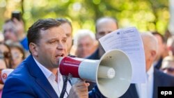 Fostul lider al Platformei DA, Andrei Năstase, consilier care a votat pentru vinderea terenului din fața centrului comercial UNIC. Imagine de arhivă