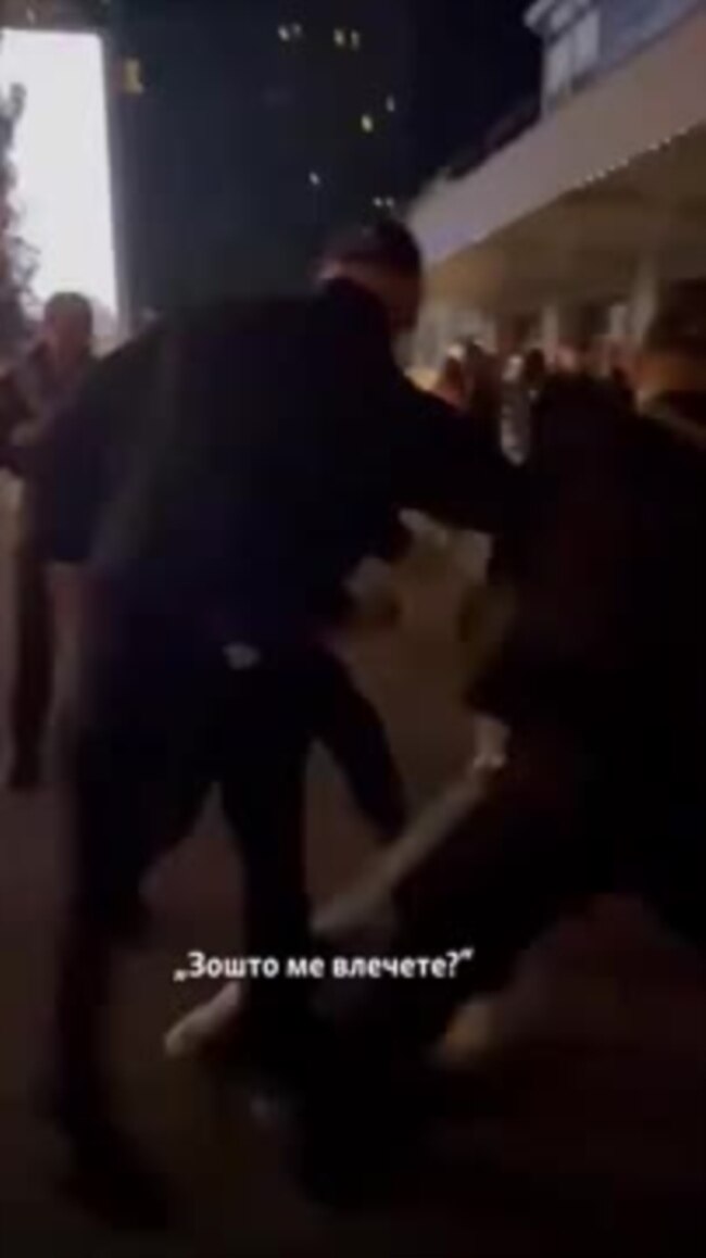 Воени регрутери собираат Украинци од ноќни клубови, реакциите се поделени