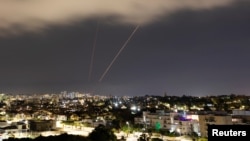 سیستم دفاع میزایل اسرائیل در مقابله با حملات ایران فعال شده و طیاره های بدون سرنشین را خنثی میکند 