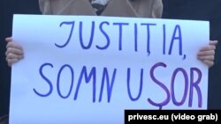 La un protest al opoziției împotriva tergiversării investigației privind „furtul miliardului”, decembrie 2017 