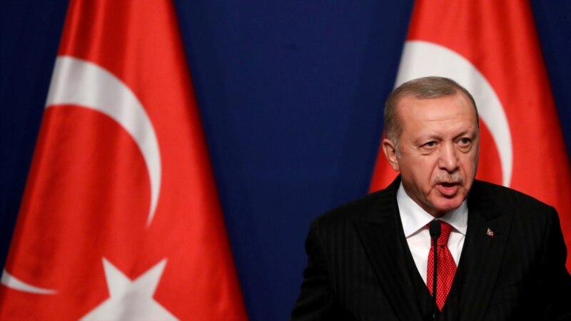 Ердоган призна дека примил трета доза вакцина против ковид-19