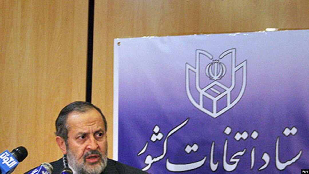 عليرضا افشار درباره زمان برگزاری انتخابات رياست جمهوری دهم گفت: شورای نگهبان و وزارت کشور توافق کردند که انتخابات در روز ۲۲ خرداد ماه ۸۸ برگزار شود.(عکس: فارس)