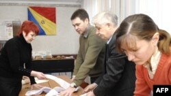 Кишинев. Пересчет бюллетеней. Апрель 2009