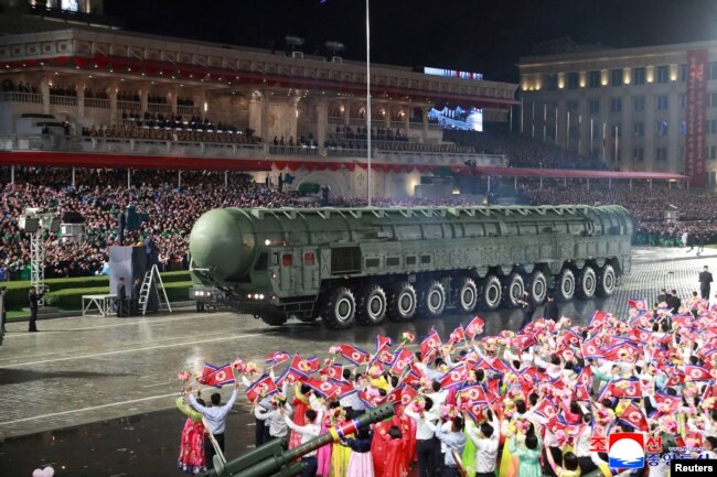 Parada ushtarake e Koresë së Veriut.