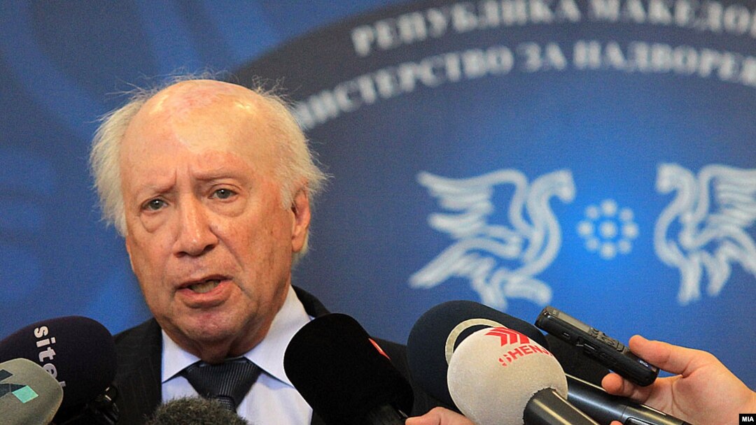 Посредникот на ОН во спорот за името Метју Нимиц дава изјава за медиумите во Скопје, 03.07.2017.