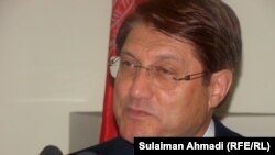 ښاغلی احدي وايي، سره له دې په هېواد کې ناامني مخ پر زیاتېدو ته بیاهم داسې مینه وال شته چې په افغانستان کې پانګونه وکړي.