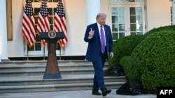 За даними СNN, Трамп втрачає терпіння через тривале закриття Ормузької протоки, а також через те, що він сприймає як розкол в іранському керівництві, який заважає їм піти на суттєві поступки в ядерних переговорах.
