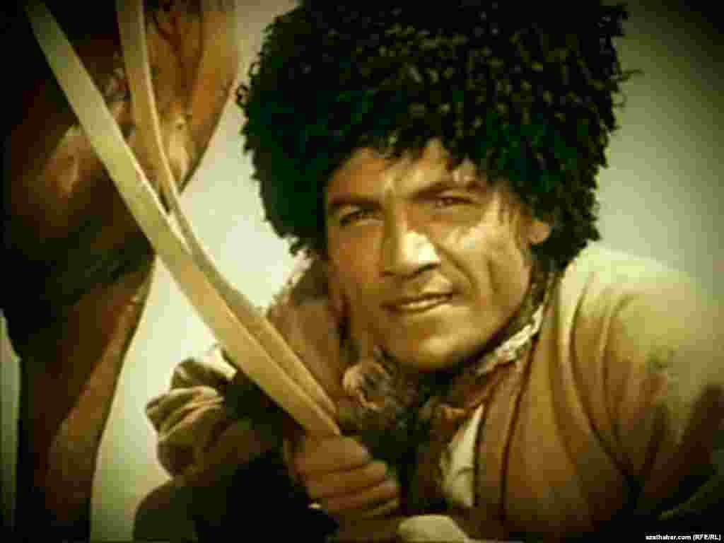 Baba Annanow Artygyň rolunda, "Aýgytly ädim" kinofilmi ("Türkmenfilm" kinostudiýasy)&nbsp;