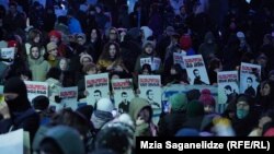 დედების მარში თბილისში. პროტესტის 96-ე დღე, 3 თებერვალი, 2025 წელი.