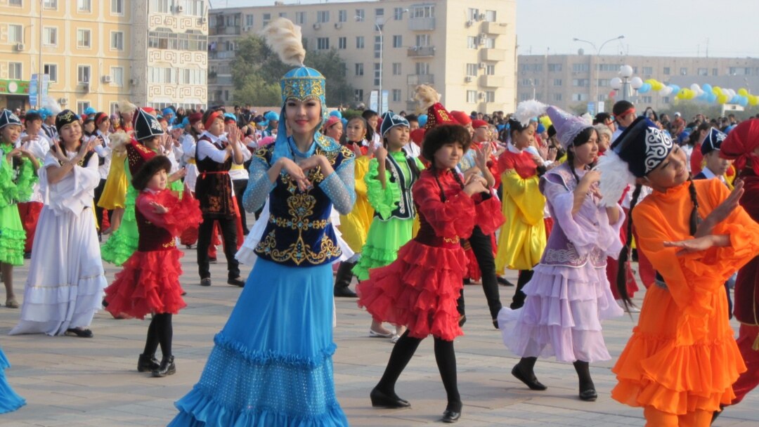 Порно жетекші бейнелер