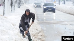Snijeg na ulicama glavnog grada Bosne i Hercegovine, 5. januar 2026.