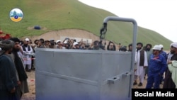 یک چاه نفت که تازه افتتاح شده است