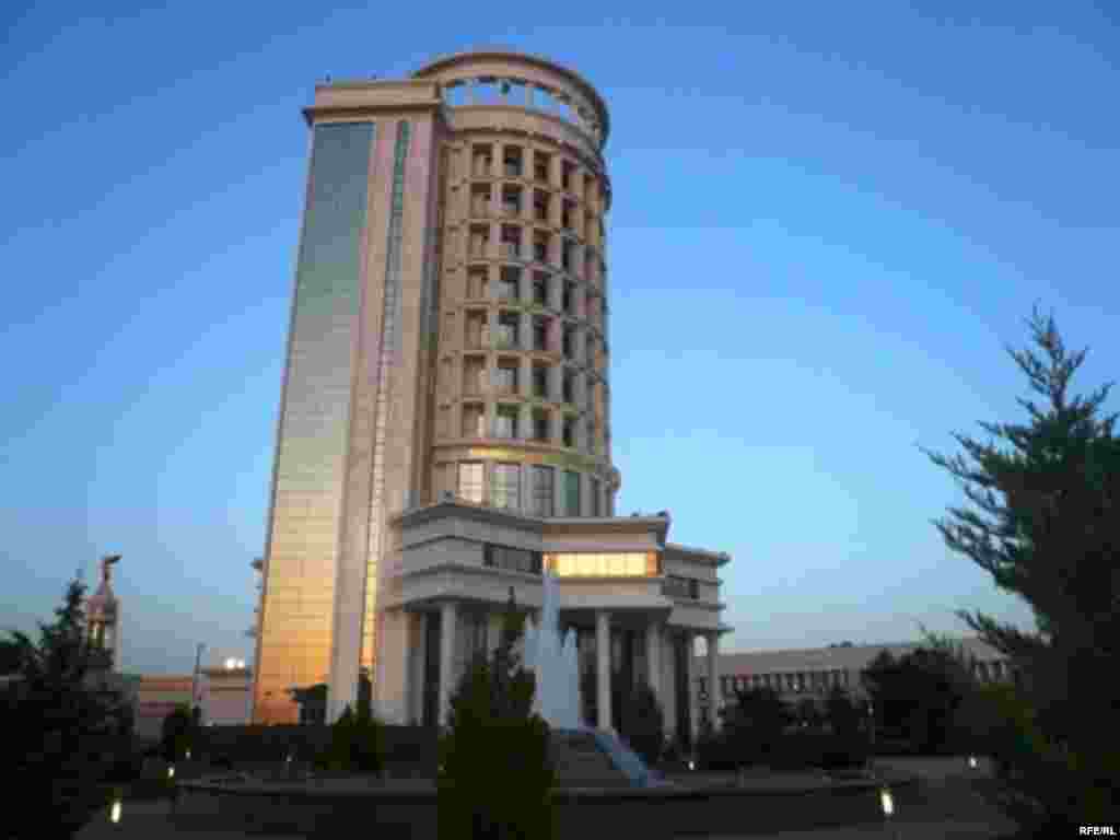 Türkmənistan, Aşxabad.