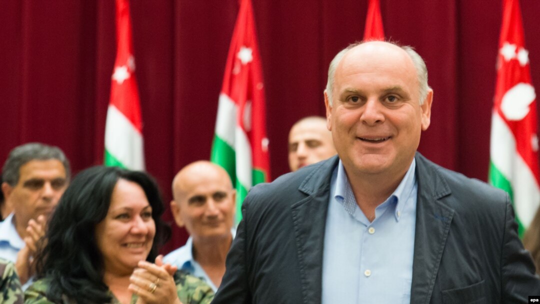 Аслан Бжания